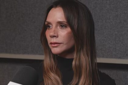 ''Ogni sera alle 18 ci riuniamo per la cena'': Victoria Beckham svela le sue regole ferree per l’educazione dei figli - Gossip.it