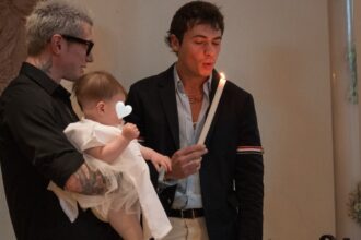 Benjamin Mascolo emoziona tutti: il battesimo della piccola Athena con Fede nel ruolo del padrino, foto - Gossip.it