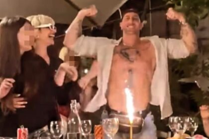 Micaela Ramazzotti celebra il compleanno del marito Claudio Pallitto: festa in famiglia e dedica, guarda - Gossip.it