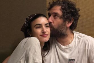 Tommaso Paradiso sposa Carolina Sansoni da cui ad aprile 2025 ha avuto Anna: la data delle nozze e la location - Gossip.it