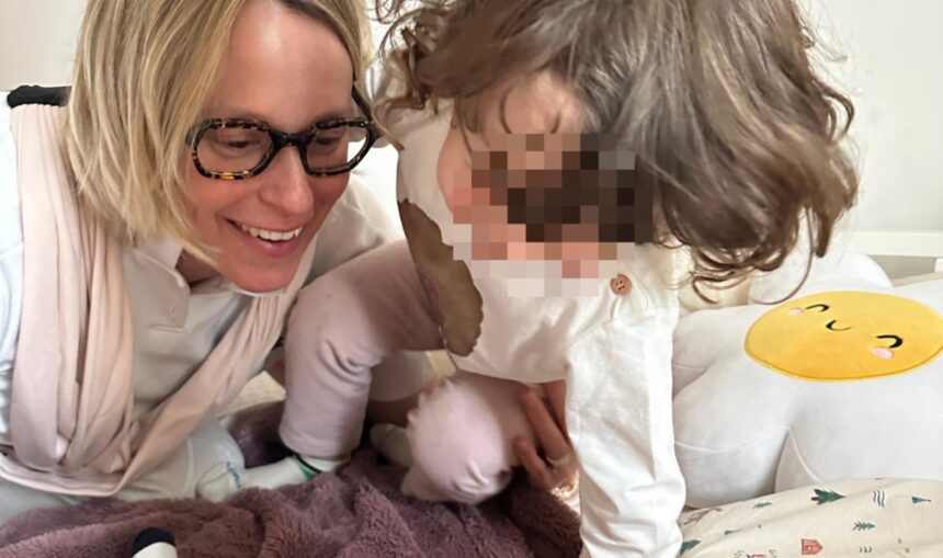 ''Tutte le madri criticate...'': Federica Pellegrini pubblica nuove foto con le figlie e parla di genitorialità - Gossip.it