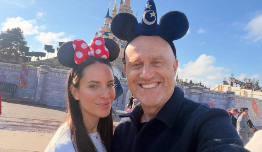 ''La bella e la bestia'': Rudy Zerbi e Grace Raccah dopo le nozze volano a EuroDisney Paris, foto - Gossip.it
