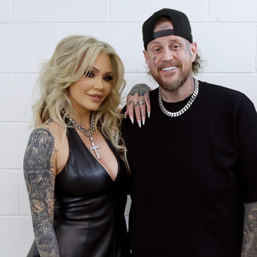 La moglie di Jelly Roll, Bunnie Xo, condivide post criptici durante la rottura e il divorzio