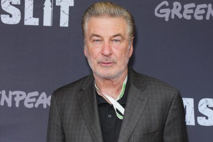 Alec Baldwin condivide il messaggio che sta instillando nei suoi figli