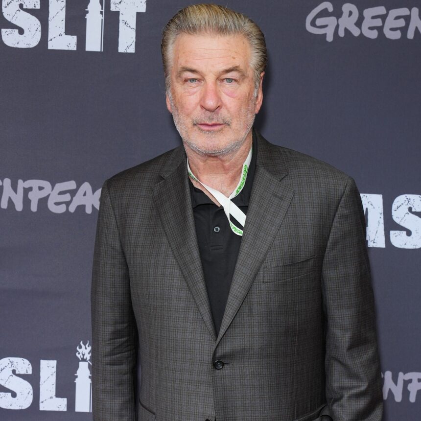 Alec Baldwin condivide il messaggio che sta instillando nei suoi figli