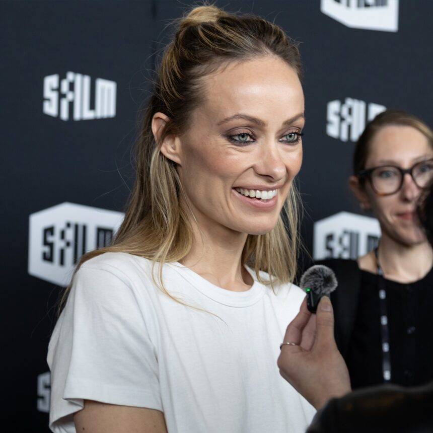 Olivia Wilde reagisce alla foto apparendo "malata", come "cadavere" sul tappeto rosso
