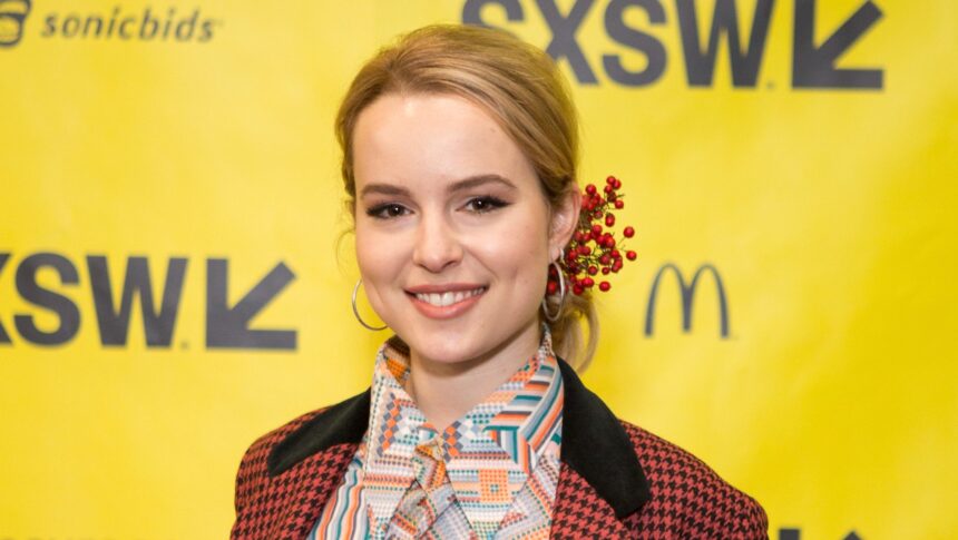 Bridgit Mendler ha pubblicato nuova musica? Spiegazione della sorpresa di Spotify: vita a Hollywood