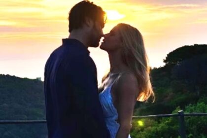 Michelle Hunziker e Giulio Berruti: arriva la prima foto social insieme al tramonto in cui si sfiorano e fanno sognare, guarda - Gossip.it
