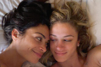 Elodie e Franceska Nuredini sempre più inseparabili: lo scatto dal letto fa impazzire i fan - Gossip.it