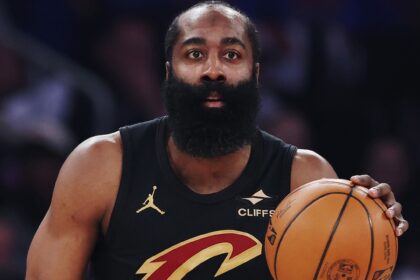 James Harden arrestato, accusato di porto illegale di armi a Houston