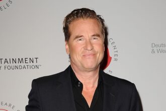 Val Kilmer definito "il peggior essere umano" dal direttore della cospirazione