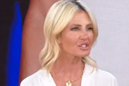 ''Mi scrivono ‘fai schifo’'': Nathaly Caldonazzo in tv si sfoga contro chi la insulta per la sua magrezza - Gossip.it