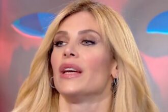 ''Non lo rifarei'': Paola Caruso in tv confessa di essere pentita di aver accettato il GF Vip e ne spiega la ragione - Gossip.it