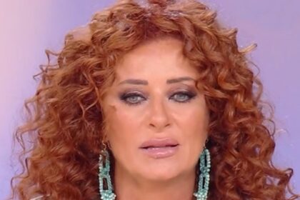 ''Mi sentivo inadeguata'': la comica Valentina Persia parla della perdita del compagno e della depressione post-partum - Gossip.it