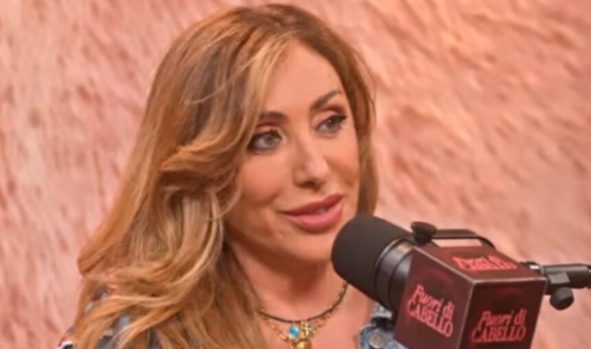 ''Tu ce l’hai più di me'': Sabrina Salerno replica a Victoria Cabello che le dice che ha la “faccia da porca” - Gossip.it