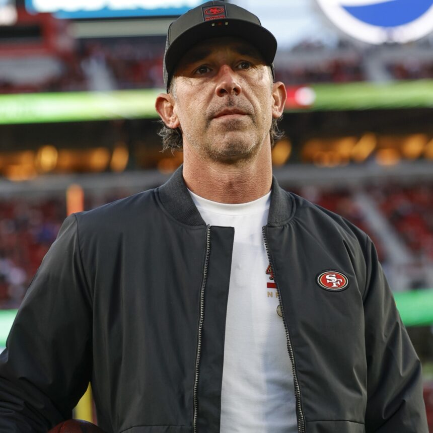 Kyle Shanahan, allenatore dei 49ers, ferito in un incidente stradale prima del training camp