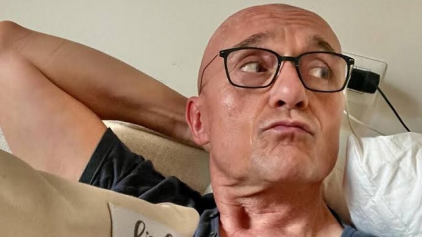 “Mancanza di umanità ed empatia”: Alfonso Signorini rompe il silenzio e rivela cosa l’ha ferito profondamente - Gossip.it