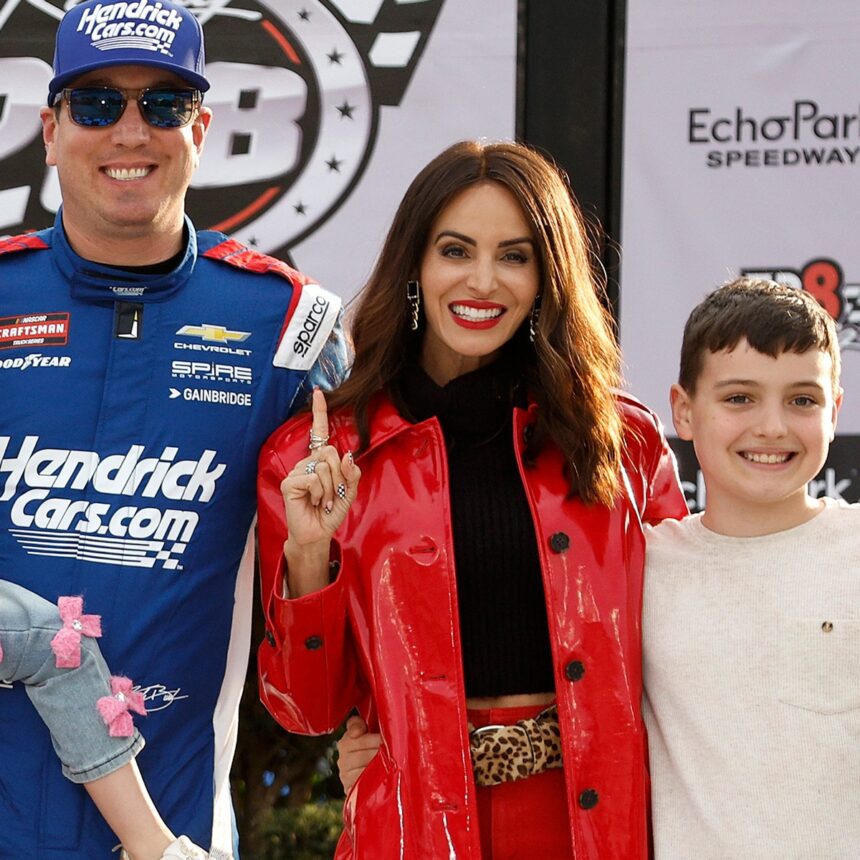 Samantha Busch celebra la prima vittoria in macchina del figlio dalla morte di Kyle Busch