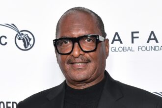 Il papà di Beyoncé, Mathew Knowles, condivide i dettagli