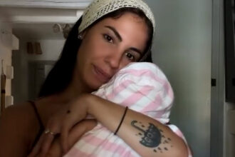 Giulia De Lellis canta la ninna nanna a Priscilla