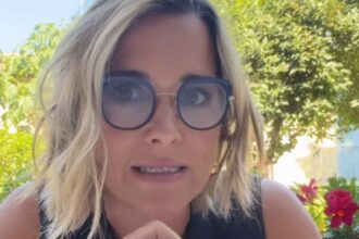 “Sto per partire”: Francesca Barra rompe il silenzio e parte per un viaggio speciale dopo la morte del padre - Gossip.it