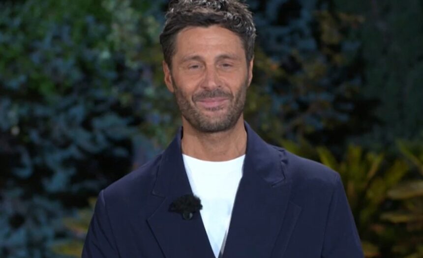 “Mi emoziono”: Filippo Bisciglia saluta in lacrime, con gli occhi lucidi chiude Temptation Island, è l’edizione più vista di sempre, guarda - Gossip.it