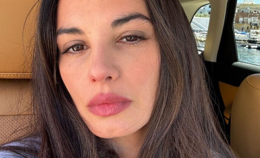 Francesca Chillemi: “Le mie figlie sono la cosa più bella che ho fatto. Sbaglio come mamma? Tantissimo” - Gossip.it