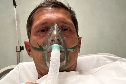 “La vita appesa a un filo”: Aldo Montano ricoverato d’urgenza in ospedale per un’allergia "potenzialmente mortale", foto - Gossip.it