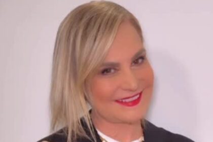 “E’ un ricorso storico”: Simona Ventura dice la sua su Selvaggia Lucarelli conduttrice della nuova Isola Dei Famosi - Gossip.it