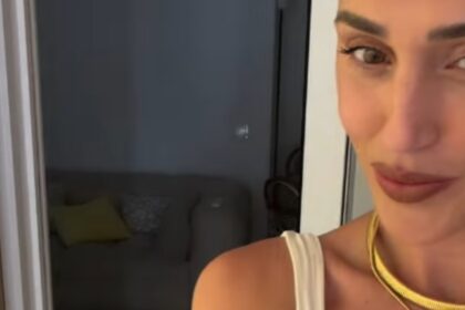 Cecilia Rodriguez mostra Clara Isabel che ha iniziato a gattonare