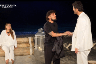 A Temptation Island Giovanni chiama il falò e poi lascia Sabrina e va via: Bisciglia lo convince al confronto che si conclude con l’addio - Gossip.it