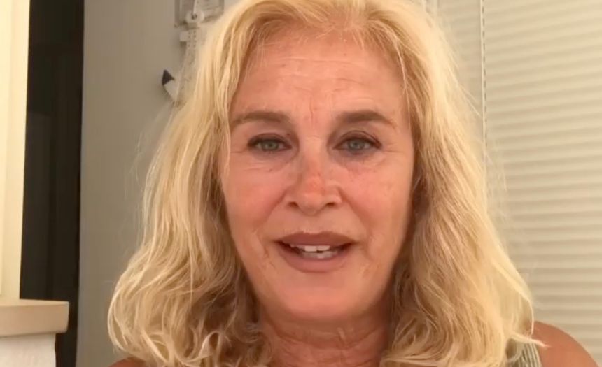 “Credo che mia figlia esista ancora: le parlo, la sento”: l’attrice di “Un Posto Al Sole” Marina Giulia Cavalli spiega come va avanti dopo la scomparsa di Arianna - Gossip.it