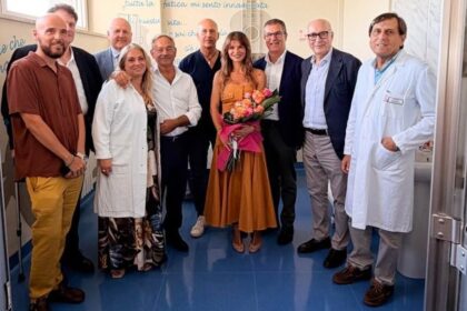 Alessandra Amoroso nella sua Puglia e fa un regalo speciale a chi sta lottando contro il cancro - Gossip.it