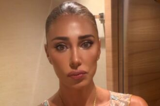 Belen smentisce le voci sulla crisi col fidanzato e la rissa in Sardegna: “Un bel vaff*** a chi vive per rovinare la vita agli altri per guadagnare” - Gossip.it