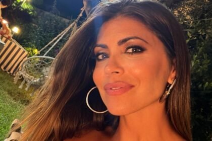 “Uomini e Donne si scontrava col talento”: Flora Canto ha dovuto sconfiggere i pregiudizi legati al ruolo di ‘tronista’ - Gossip.it