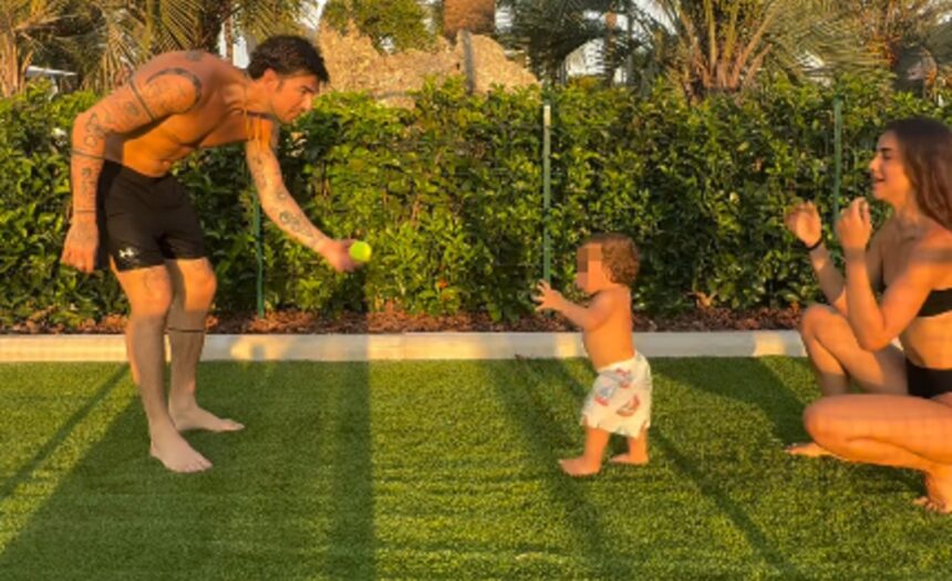 Primi passi per il piccolo Liam, il figlio di Andrea Damante ed Elisa Visari. Il dj ha condiviso le tenere immagini sul social: guarda - Gossip.it