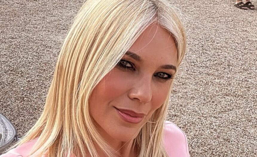“Il dono più immenso”: Eleonora Daniele alla soglia dei 50 anni parla della figlia Carlotta che l'ha salvata - Gossip.it