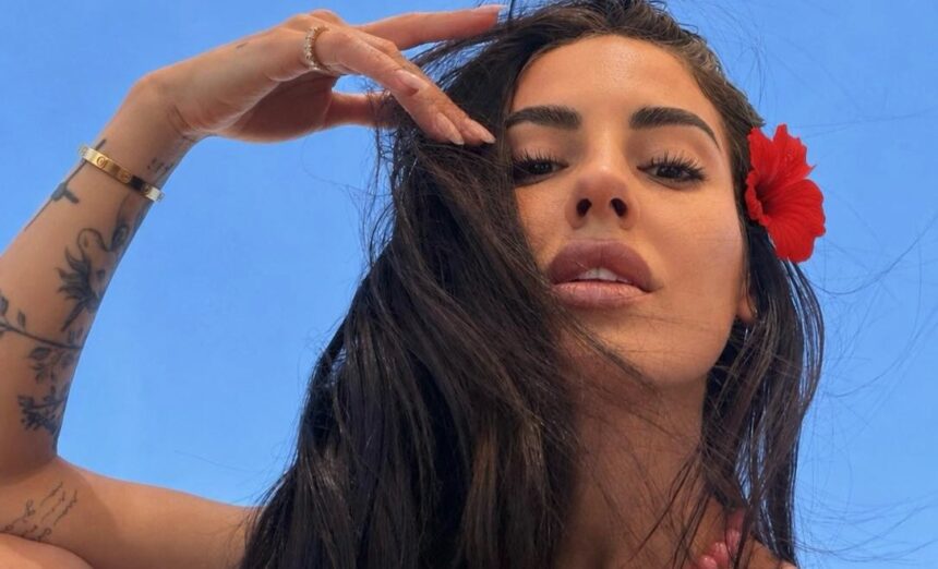 Giulia De Lellis: “Non collegavo il cervello alla bocca, ero superficiale” e poi “Le persone pensano che io sia stupida”, l’influencer parla a Forbes - Gossip.it