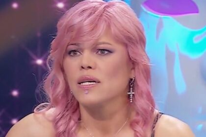 Floriana Secondi è finita la storia d'amore con Angelo dopo 14 anni, lasciata con un messaggio: "Mi dice che non sono degna di lui" - Gossip.it