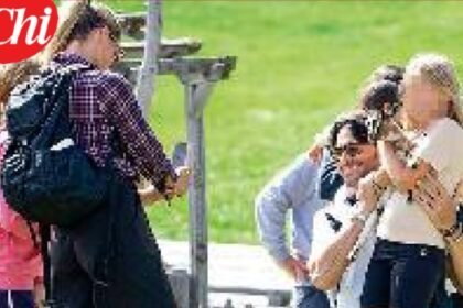 Michelle Hunziker e Giulio Berruti in vacanza in montagna con le figlie di lei: “tutti insieme appassionatamente”, foto - Gossip.it