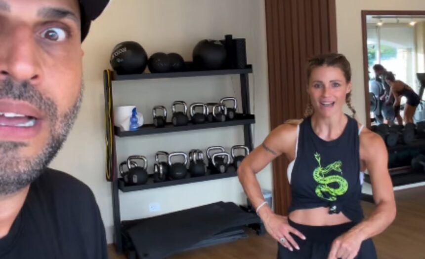 “Pensa sia un corso di Marines”: Jonathan Kashanian svela la vacanza in Sardegna tutta fitness con Michelle Hunziker - Gossip.it