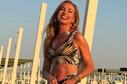 “Non è che non sgarri mai…”: Federica Panicucci a 58 anni sembra una ragazzina, ecco i segreti del suo fisico sempre al top - Gossip.it