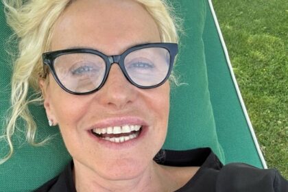 “Sto male in barca, il mare solo d'inverno e adoro il freddo”: Antonella Clerici dalla vacanza all’estero si chiede se abbia sbagliato lavoro - Gossip.it