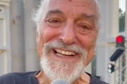 “Sono terrorizzato”: Eugenio Finardi a 74 anni farà Ballando con le Stelle, ecco i nomi dei primi presunti otto concorrenti - Gossip.it