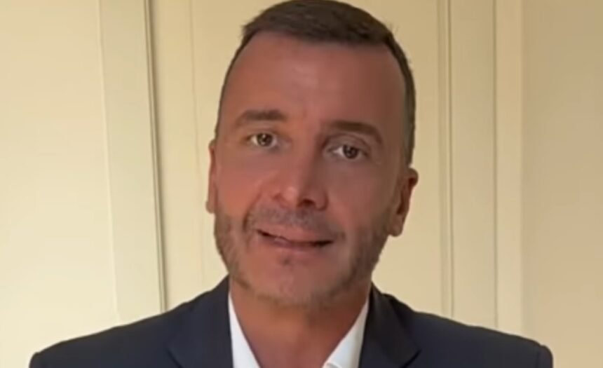 “Sono stato molto diffamato”: Rocco Casalino vince il primo round in tribunale ed esulta - Gossip.it
