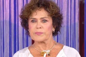 “L’ho fatto per proteggermi”: Corinne Clery in tv svela che ha nominato un tutore legale per difendersi dal figlio - Gossip.it