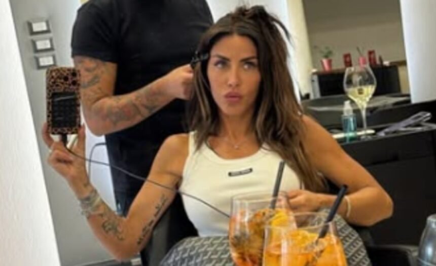 Guandalina Tavassi va da parrucchiere e decide di cambiare look prima del GF Vip, ma poi ci ripensa: guarda - Gossip.it