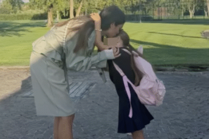 Sharon Fonseca e Gianluca Vacchi emozionati e commossi: la figlia Blu Jerusalema inizia la prima elementare, guarda - Gossip.it