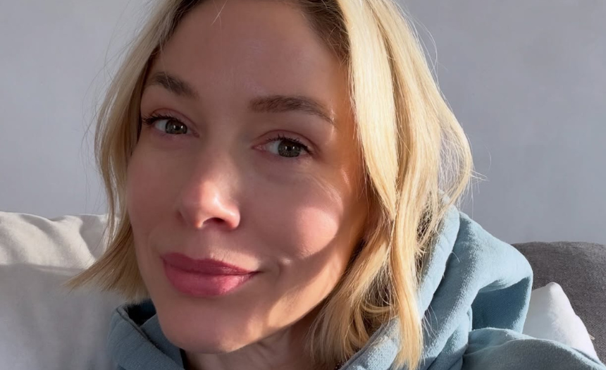 “Non volevo uscire di casa”: l’attrice Sarah Felberbaum racconta di aver provato il dolore più grande della sua vita per un lutto vissuto tre mesi fa - Gossip.it