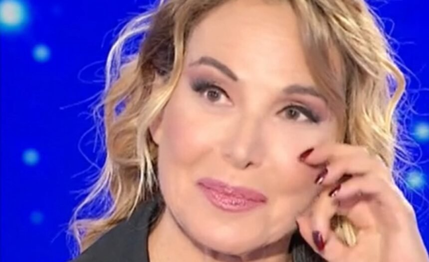 “Io rimorchio ancora un sacco, attizzo”: Barbara d’Urso in tv da Mara Venier rivela perché è ancora single - Gossip.it
